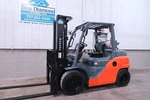 Toyota 8FG35U, 8,000# Pneumatic, Dual Fuel, Three Stage, Sideshift, Low Hours!. Fixed Price $59500.00.