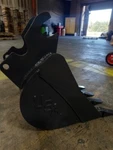 18 Inch Mini Excavator Bucket Fits Kubota KX91 Pin On By Usa Attachments. Fixed Price $1427.00.