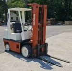CPH02A25V Nissan 4700 Lb Capacity 3-STAGE Forklift 8930 Hours Great Condition!. Fixed Price $6495.00.