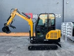 Cfg QNT30 Mini Excavator Ton With Kubota Diesel Engine. Fixed Price $17000.00.