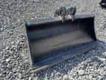 36'' Tag Yanmar 30MM Pin 4.25 Between Ears ,fits ,gehl Exc. Fixed Price $850.00.
