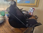 200MM Mini Excavator Bucket 1" Pin For Digger With Bobcat, Kubota. Fixed Price $250.00.